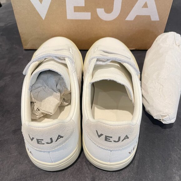 VEJA Women’s Recife White and Natural O.T. Leather Velcro Sneakers - Picture 4 of 6